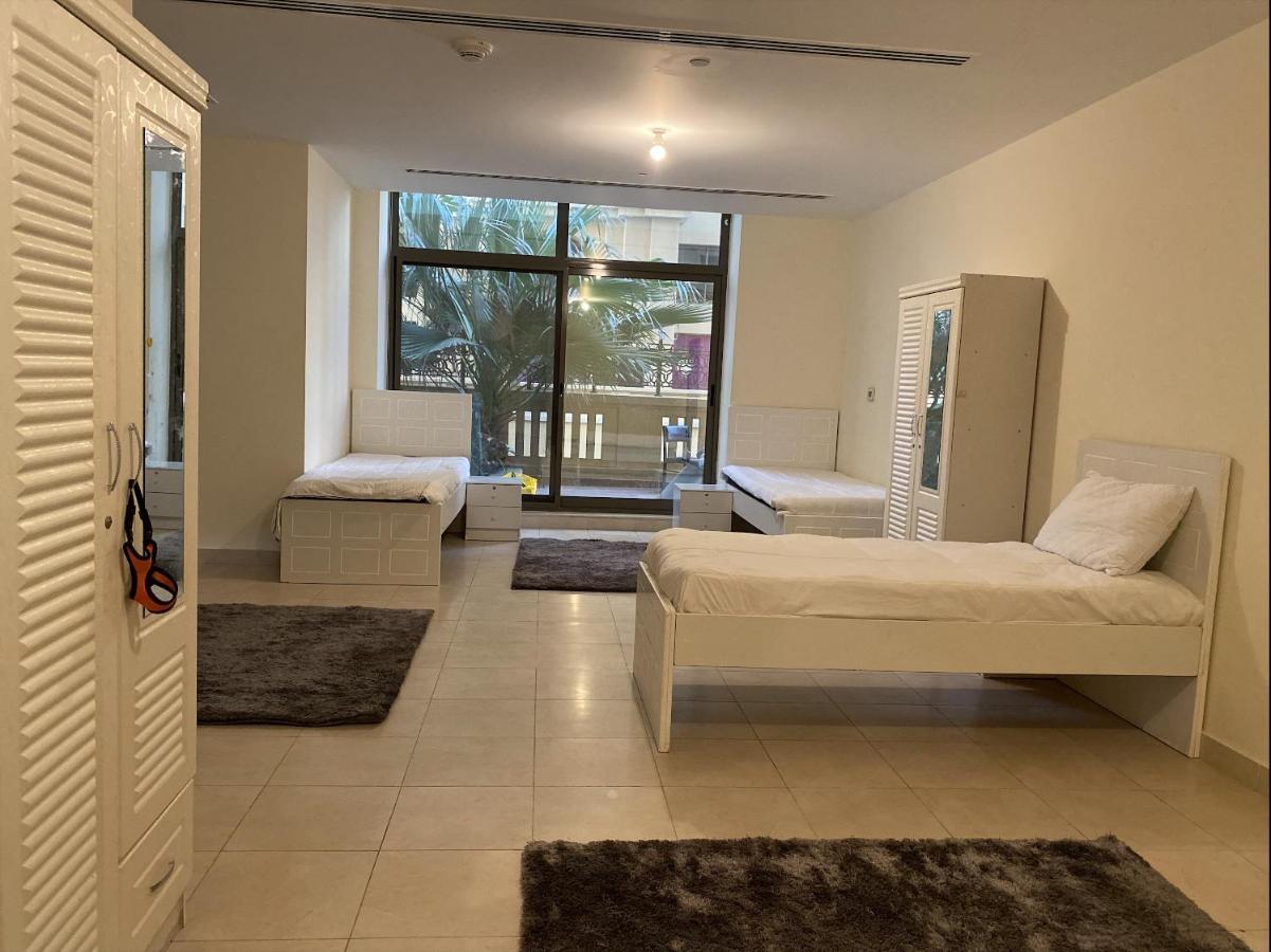 Alexandrina Hostel Dubai Luaran gambar