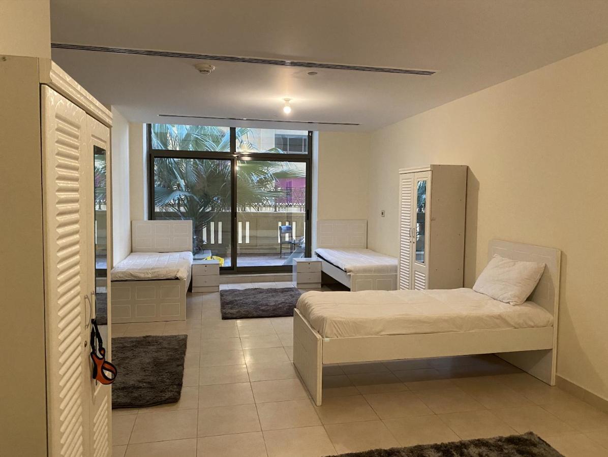 Alexandrina Hostel Dubai Luaran gambar