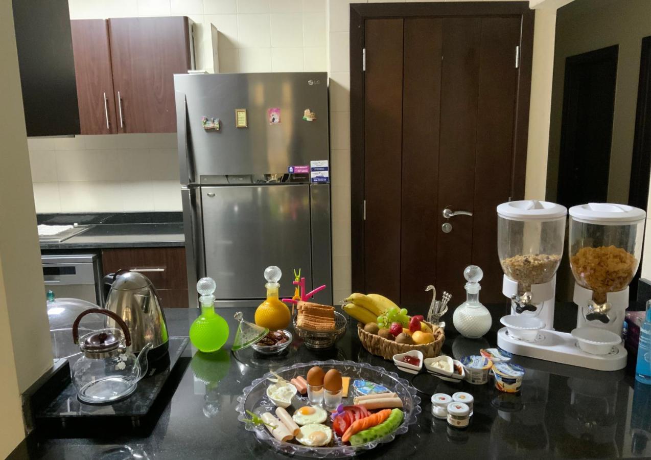 Alexandrina Hostel Dubai Luaran gambar