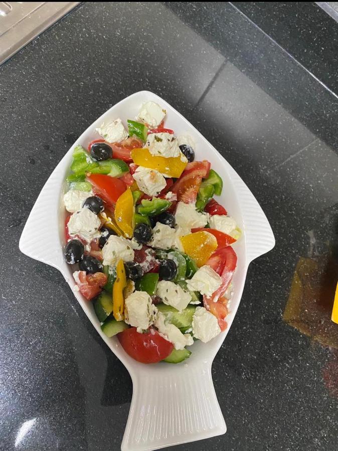 Alexandrina Hostel Dubai Luaran gambar