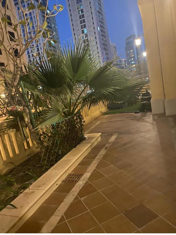 Alexandrina Hostel Dubai Luaran gambar
