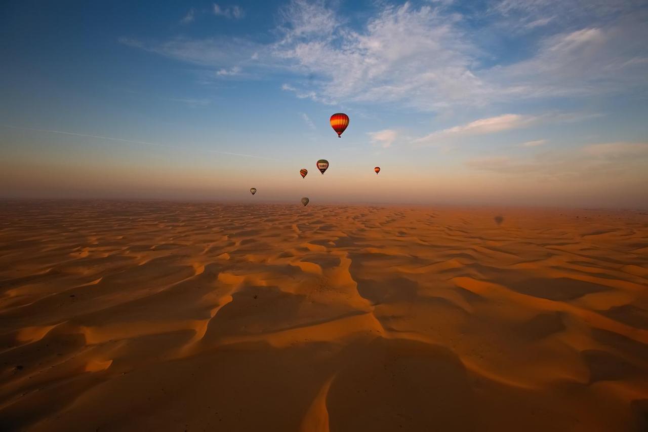 Alexandrina Hostel Dubai Luaran gambar