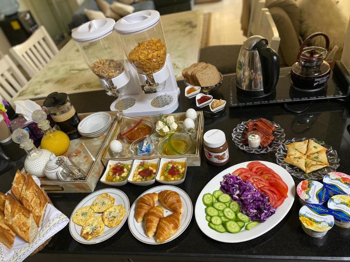 Alexandrina Hostel Dubai Luaran gambar