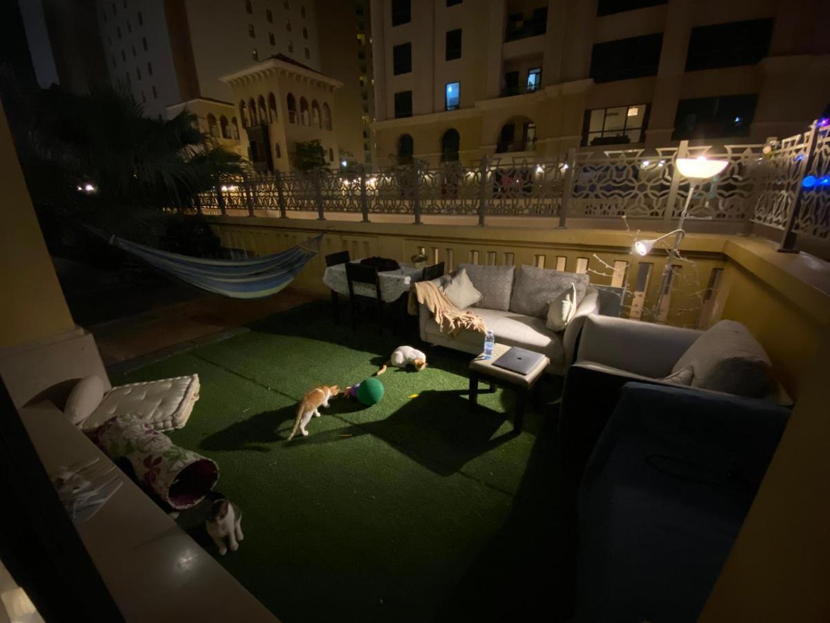 Alexandrina Hostel Dubai Luaran gambar