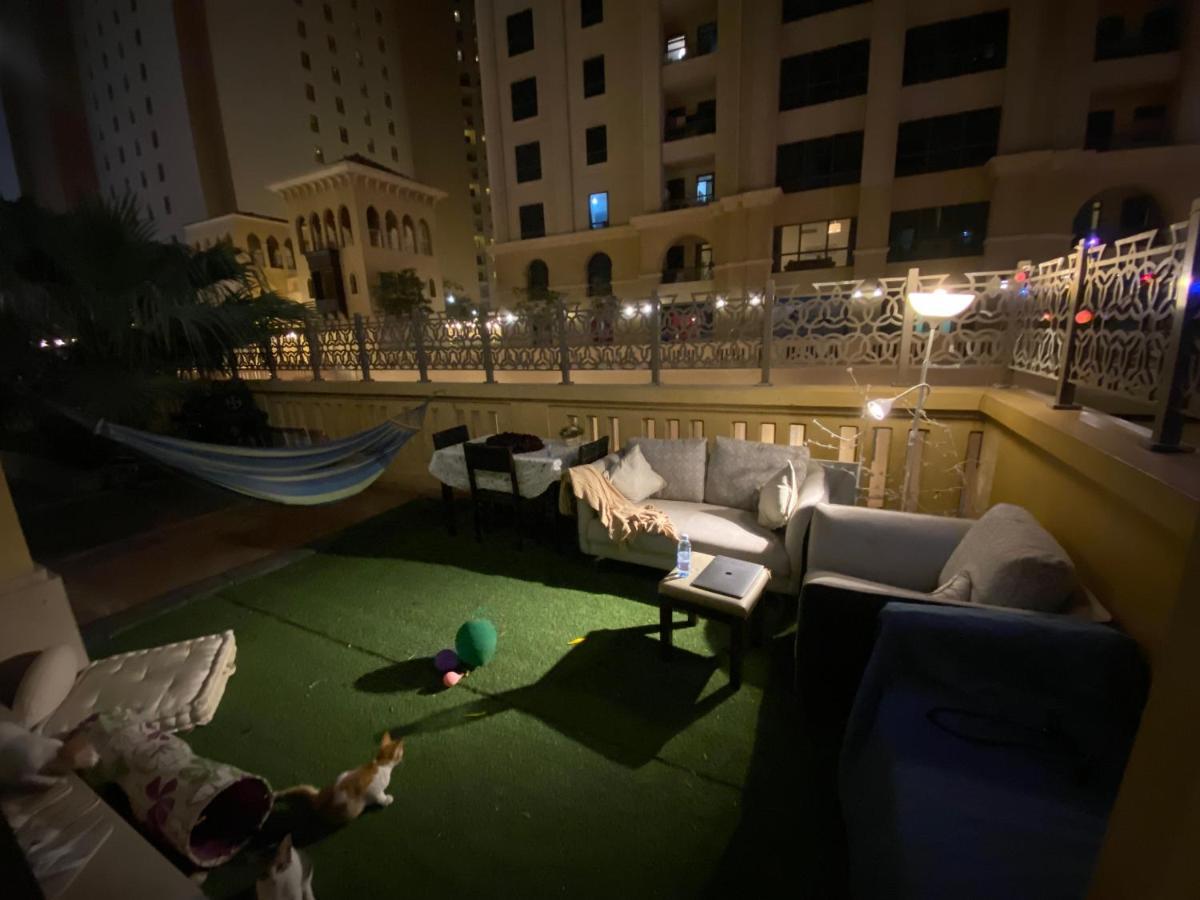 Alexandrina Hostel Dubai Luaran gambar