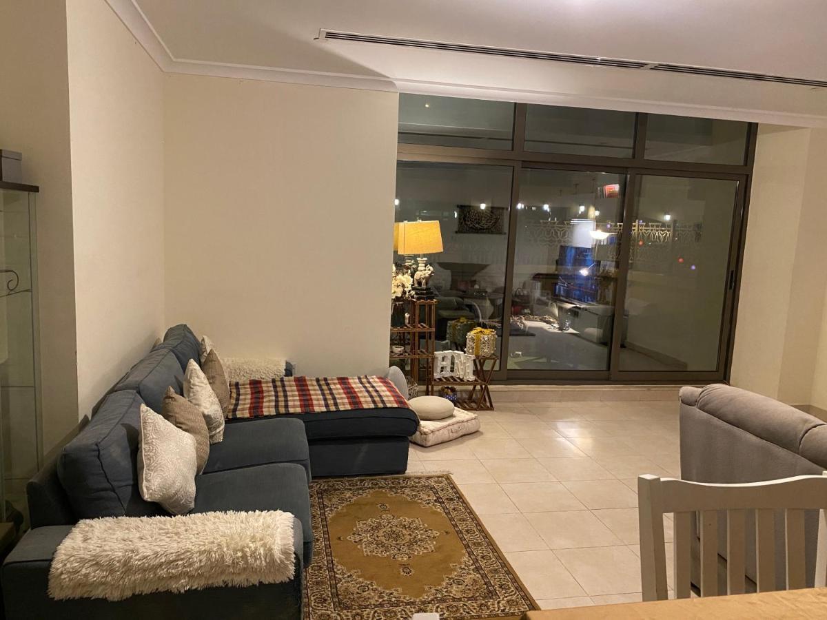 Alexandrina Hostel Dubai Luaran gambar